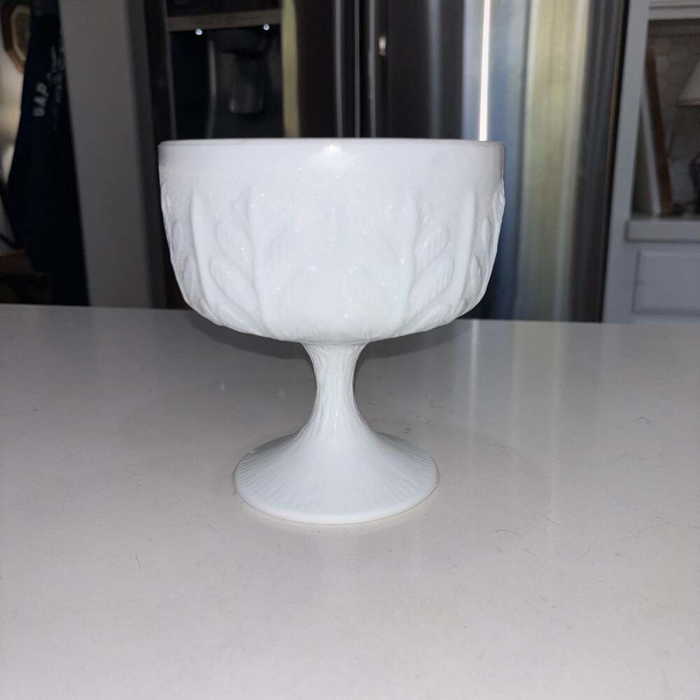 Vintage 1978 FTD White Milk Glass Oak Leaf Pattern Pedestal Bowl Compote